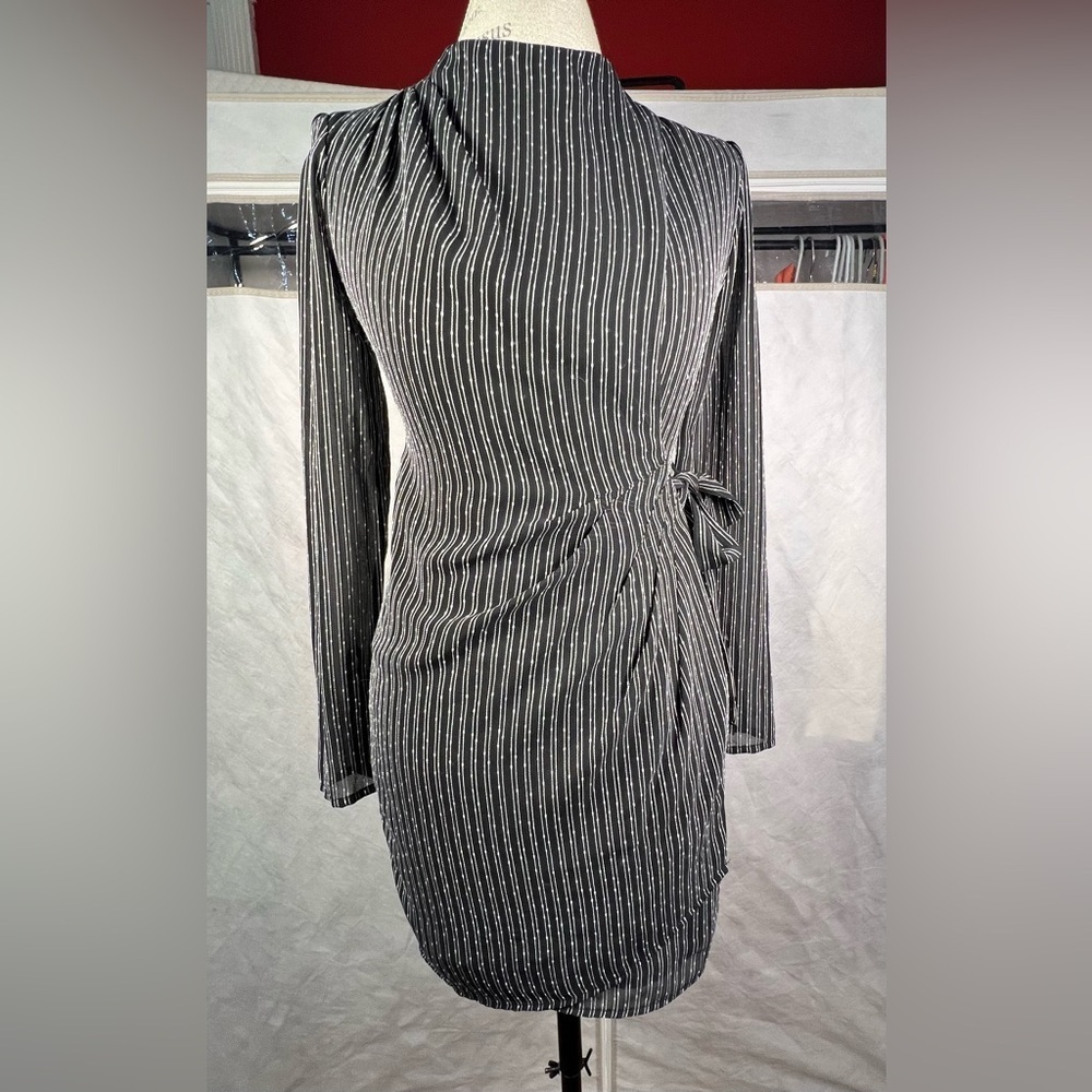 Astr The Label Jolene Dress Black Striped Faux-Wrap Mini Shift Size Xs